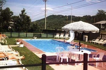 Motel St Moritz แซ็ง-อากาท-เด-มง ภายนอก รูปภาพ